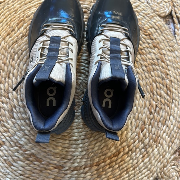 sold on Ⓜ️: NEW On Cloud Hi Sneaker sz 7 *sold out colorway* - Picture 5 of 6